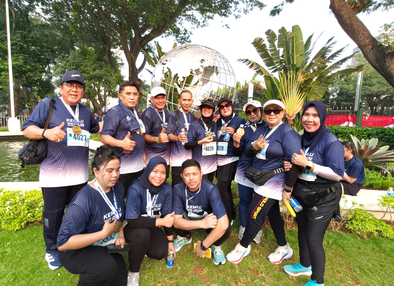 Mengikuti acara Kemlu Run, bersama Menteri dan Wakil Menteri Luar Negeri